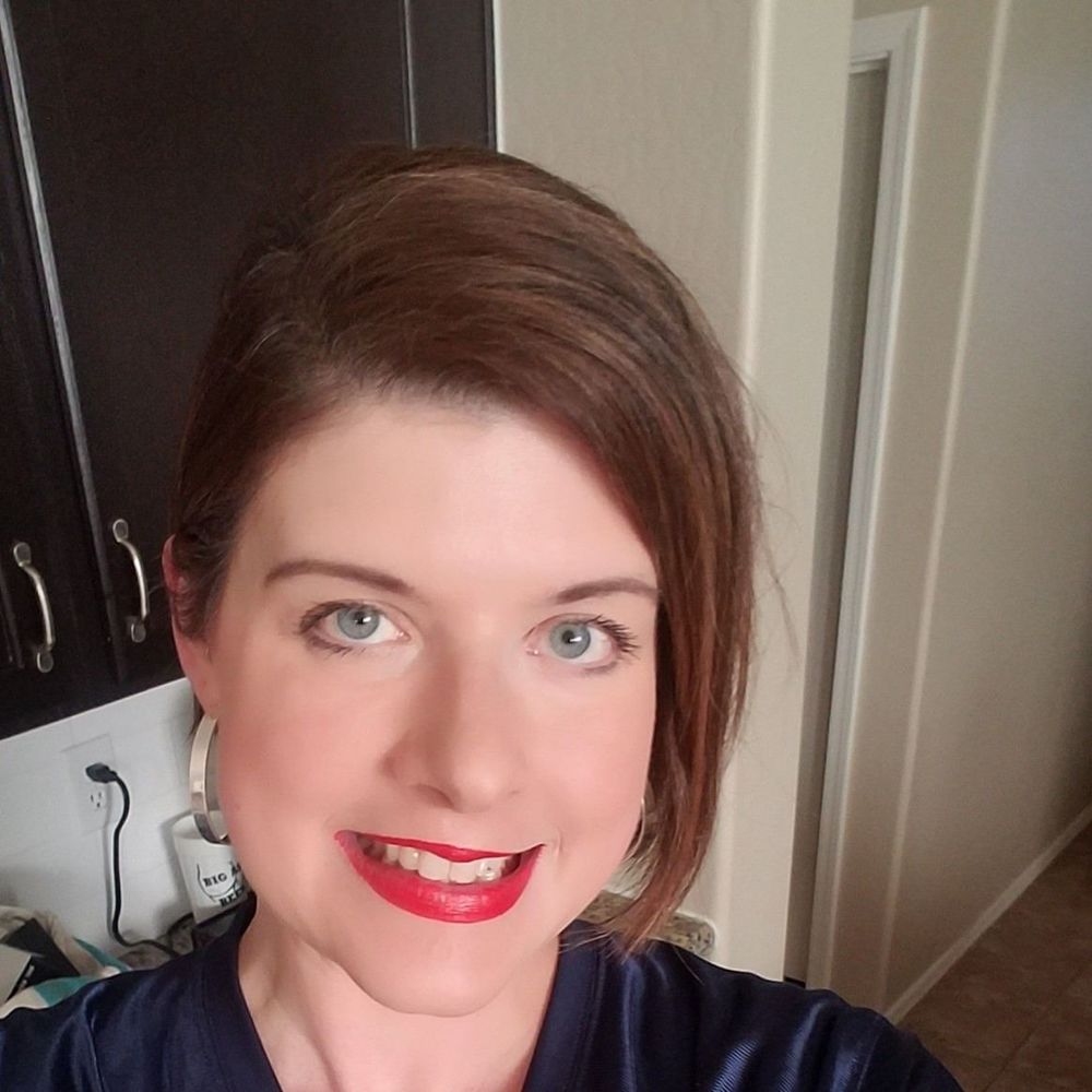 Meet your Posher, Helana